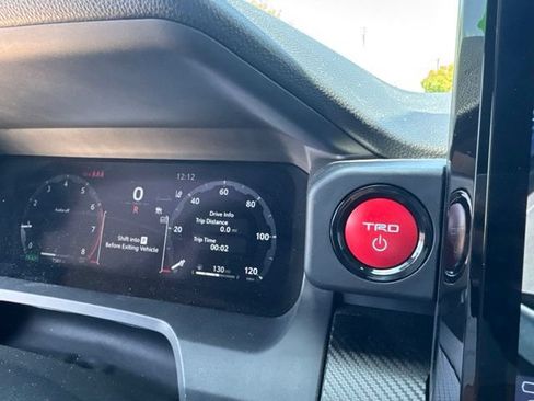 Used 2025 Toyota Tacoma TRD Pro AWD/4WD image 15