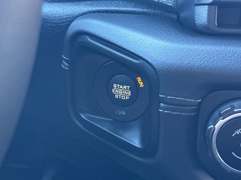 Used 2025 Jeep Wrangler Unlimited Sahara w/ Safety Group AWD/4WD image 22