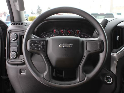 Used 2023 Chevrolet Silverado 1500 Custom Trail Boss image 9