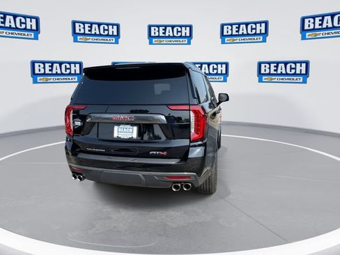 Used 2023 GMC Yukon AT4 w/ AT4 Premium Package AWD/4WD image 7