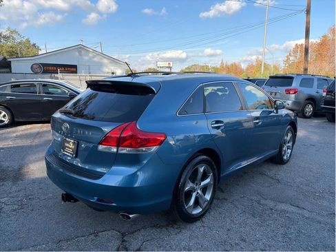 Used 2011 Toyota Venza AWD image 5