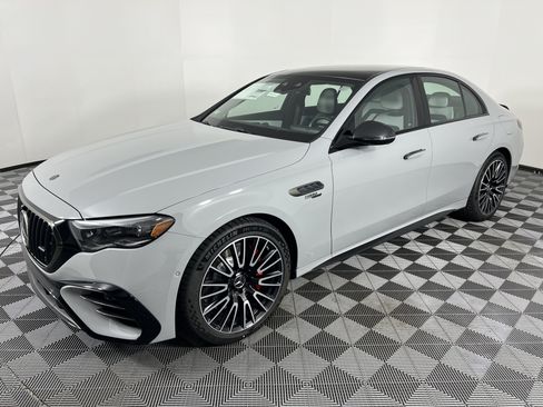 New 2026 Mercedes-Benz E 53 AMG e 4MATIC Sedan image 8