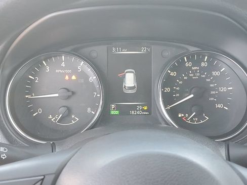 Used 2017 Nissan Rogue SV AWD/4WD image 19