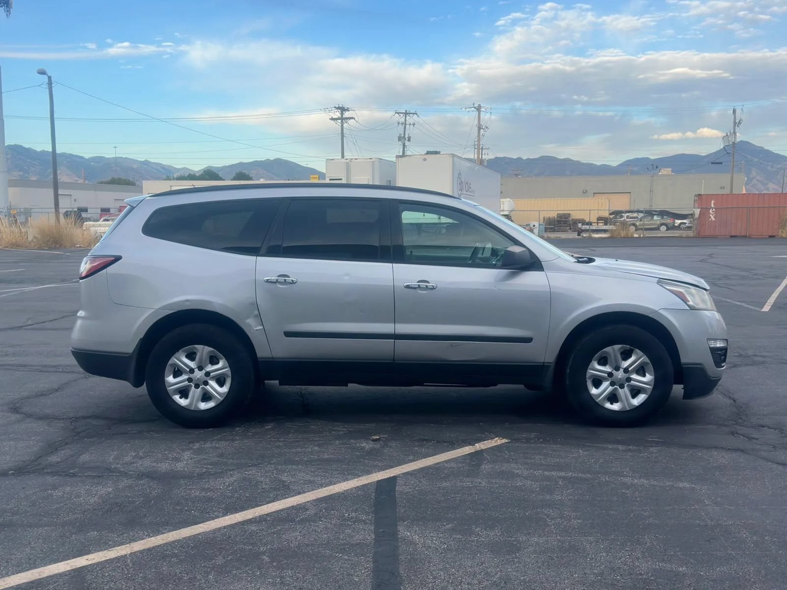 Used 2015 Chevrolet Traverse LS FWD image 6