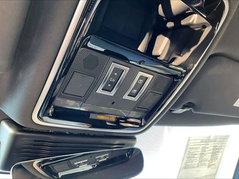 Used 2026 Land Rover Range Rover Velar S image 37