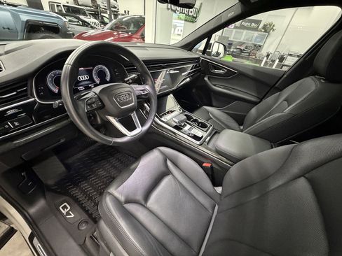 Used 2021 Audi Q7 3.0T Prestige w/ Prestige Package AWD/4WD image 10