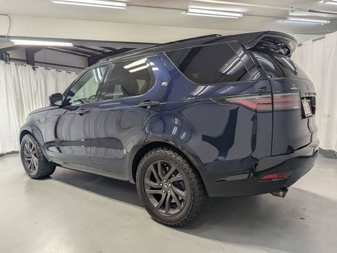 Used 2023 Land Rover Discovery S R-Dynamic image 4