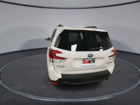 Used 2023 Subaru Forester Premium AWD/4WD image 7
