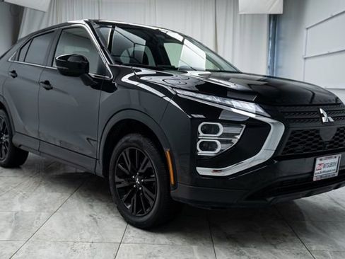 Used 2024 Mitsubishi Eclipse Cross LE image 1