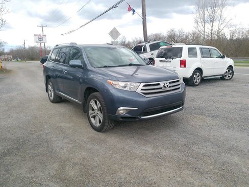 Used 2012 Toyota Highlander Limited w/ Protection Pkg AWD/4WD image 3