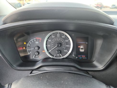 Used 2021 Toyota Corolla LE image 11