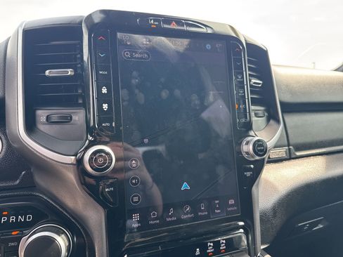 Used 2025 RAM 1500 Big Horn AWD/4WD image 27