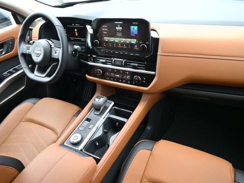 New 2025 Nissan Pathfinder Platinum w/ Cargo Package image 22