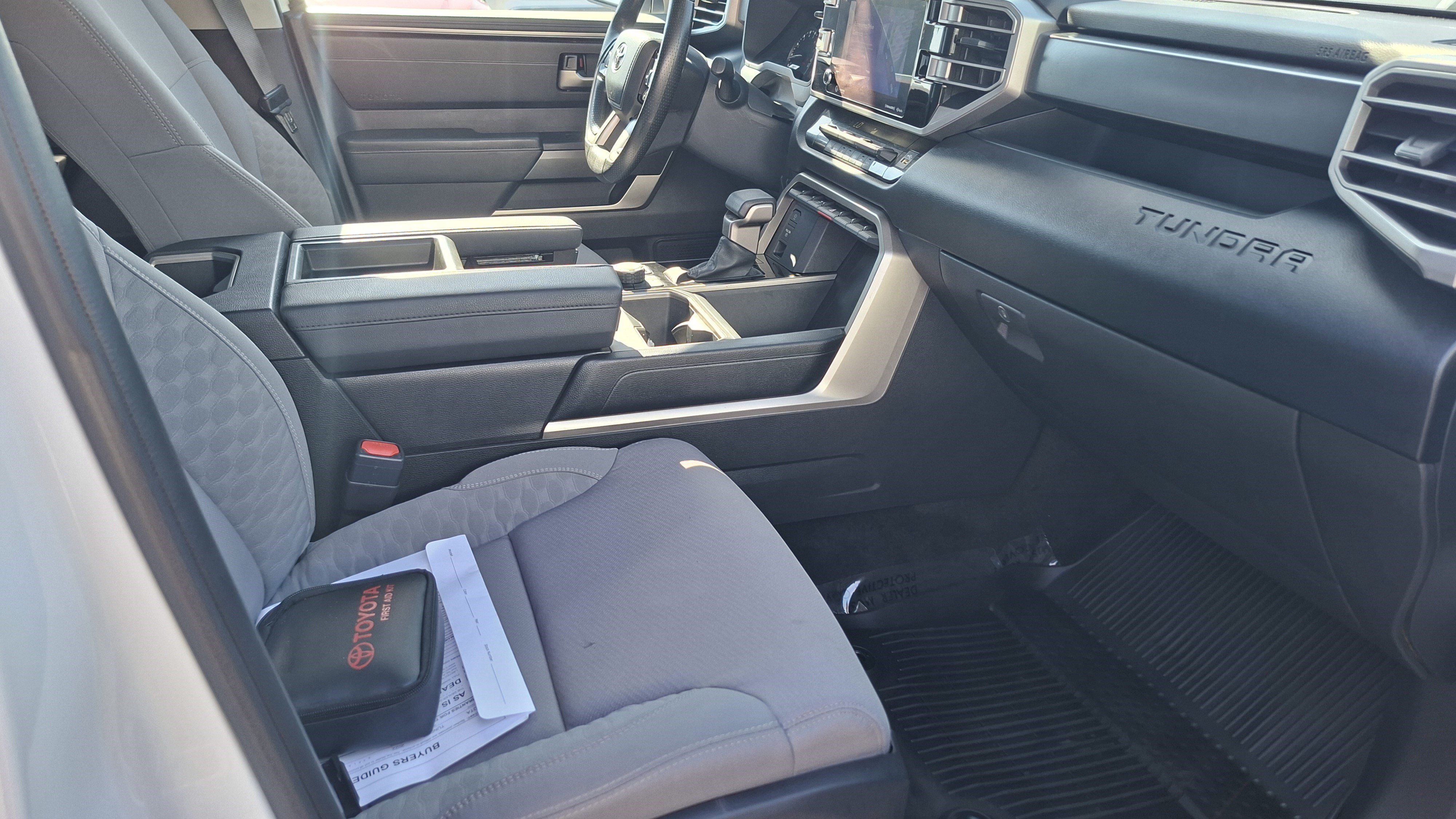 Used 2022 Toyota Tundra SR5 AWD/4WD image 23