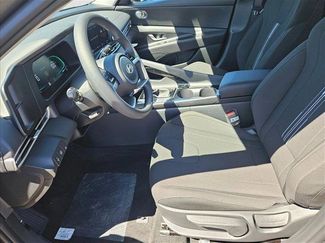 New 2026 Hyundai Elantra Blue video 4