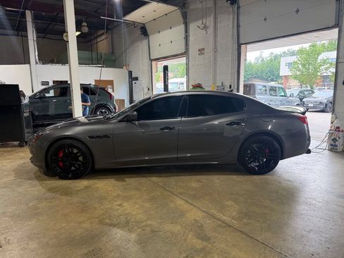 Used 2015 Maserati Quattroporte GTS RWD image 4