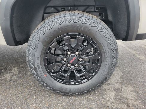 New 2026 GMC Canyon Elevation w/ Convenience Package image 7