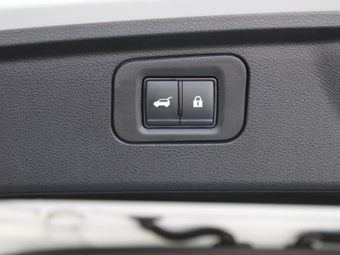 Used 2025 INFINITI QX80 Sensory AWD/4WD image 38