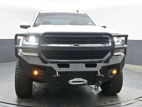Used 2018 Chevrolet Silverado 1500 LT w/ All Star Edition AWD/4WD image 3