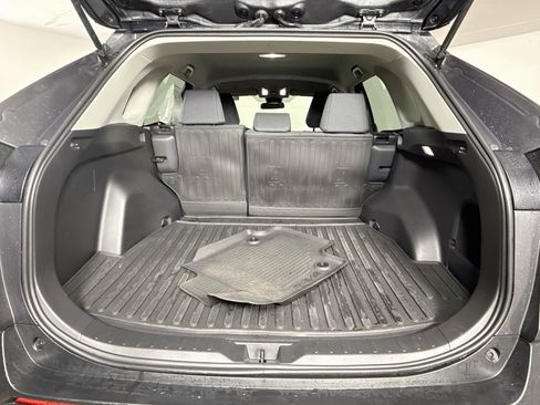 Used 2025 Toyota RAV4 LE FWD image 31