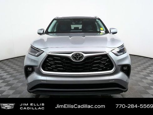 Used 2024 Toyota Highlander XLE image 34