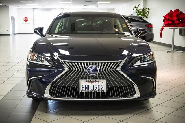 Used 2019 Lexus ES 300h FWD image 4