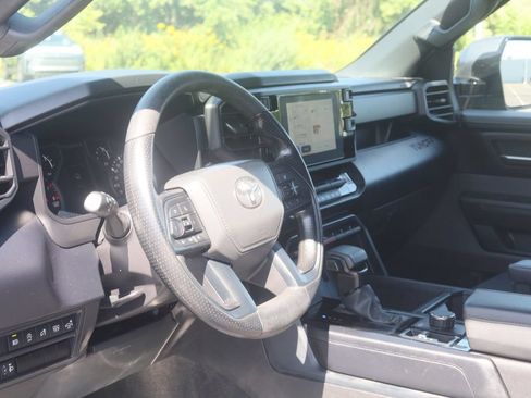 Used 2025 Toyota Tundra SR5 w/ SR5 Convenience Package AWD/4WD image 22