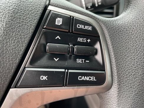 Used 2018 Hyundai Elantra SEL FWD image 21