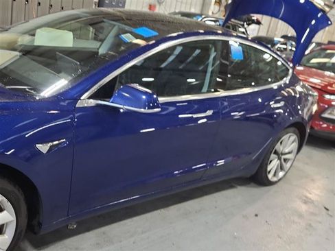 Used 2020 Tesla Model 3 Long Range AWD/4WD image 4