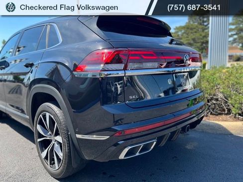 Used 2024 Volkswagen Atlas Cross Sport SEL Premium R-Line w/ Adventure Package AWD/4WD image 9