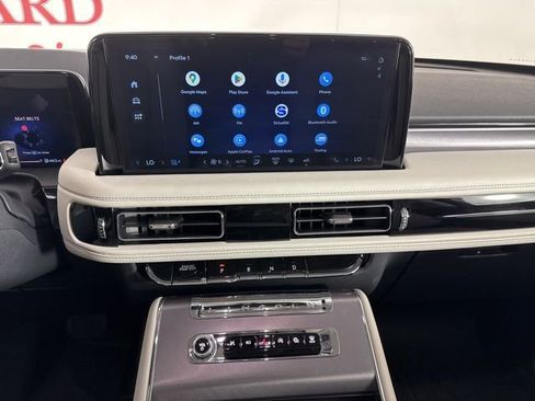 New 2025 Lincoln Aviator 2WD w/ Jet Appearance Package image 11