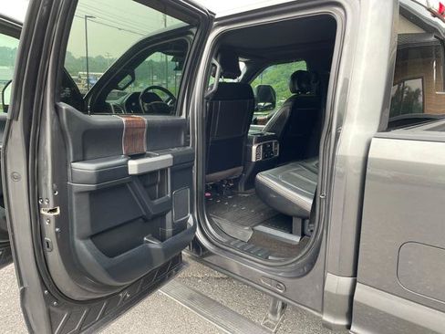 Used 2017 Ford F250 Platinum w/ Platinum Ultimate Package AWD/4WD image 21