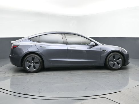 Used 2021 Tesla Model 3 Long Range image 3