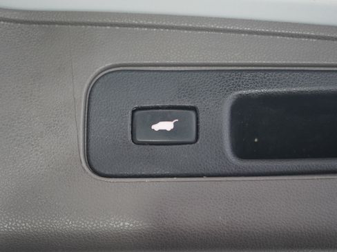 Used 2016 Honda Odyssey Touring Elite image 19