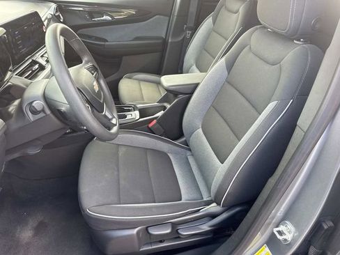 Used 2025 Chevrolet TrailBlazer LT AWD/4WD image 22