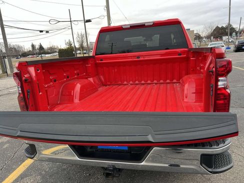 Used 2023 Chevrolet Silverado 1500 LT AWD/4WD image 10