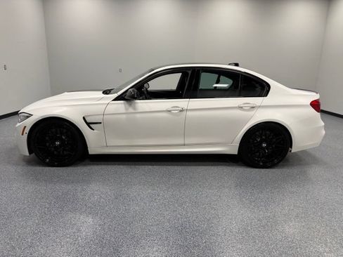 Used 2017 BMW M3 RWD image 8