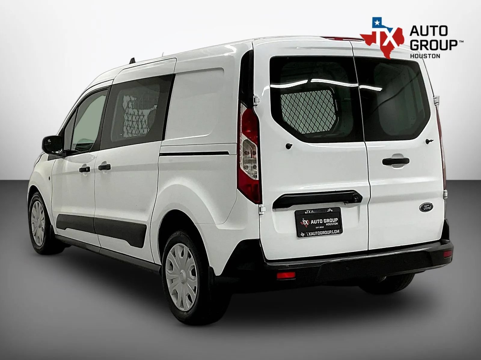 Used 2022 Ford Transit Connect XLT FWD image 3