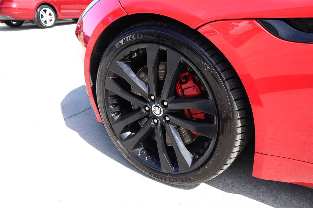 Used 2014 Jaguar F-TYPE S RWD image 25
