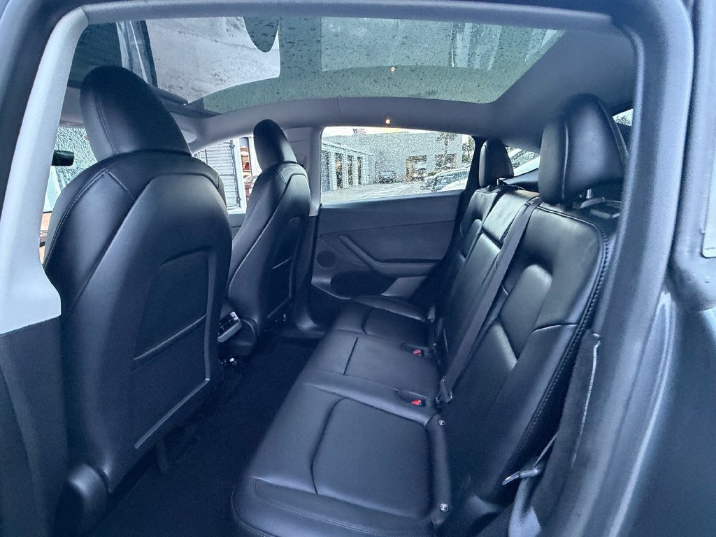 Used 2023 Tesla Model Y Long Range AWD/4WD image 10