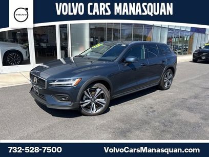 Used 2025 Volvo V60 B5 Cross Country Plus