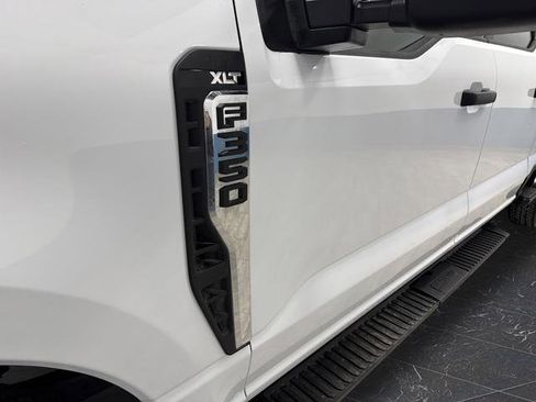 Used 2024 Ford F350 XLT AWD/4WD image 34
