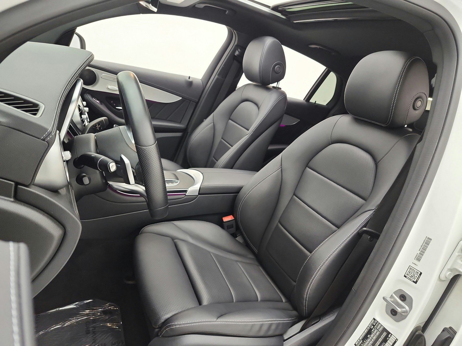 Certified 2023 Mercedes-Benz GLC 300 4MATIC Coupe image 10