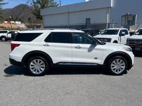 Certified 2023 Ford Explorer King Ranch w/ Premium Technology Package AWD/4WD image 2