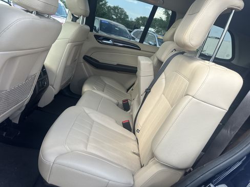 Used 2019 Mercedes-Benz GLS 450 4MATIC image 14