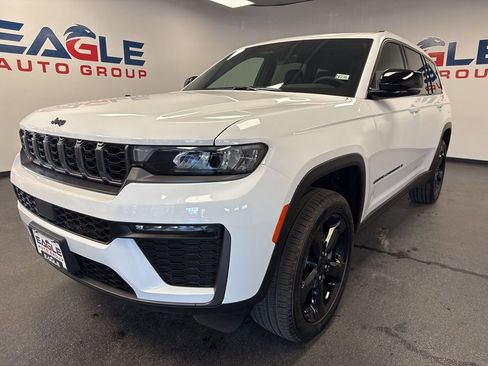 New 2026 Jeep Grand Cherokee L Limited w/ Limited Altitude Package AWD/4WD image 6