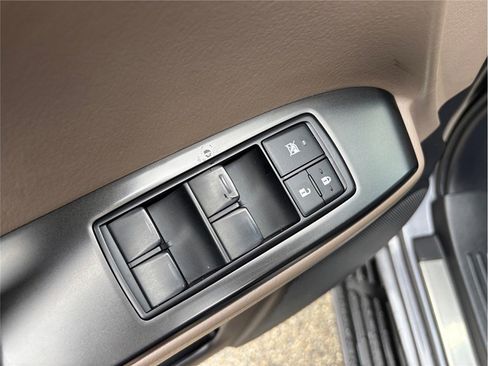 Used 2023 Lexus GX 460 Premium image 24