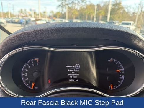 Used 2018 Jeep Grand Cherokee Altitude image 21