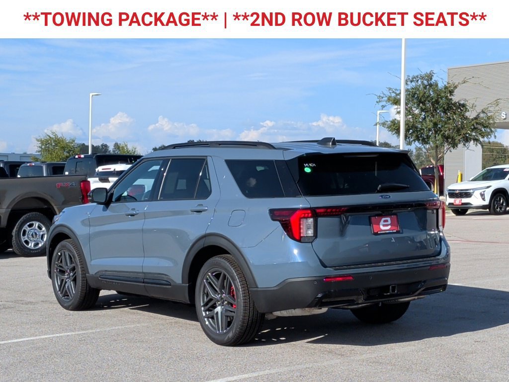 New 2026 Ford Explorer ST-Line w/ ST-Line Street Pack RWD image 6