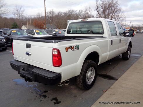 Used 2014 Ford F250 XL w/ Power Equipment Group image 3